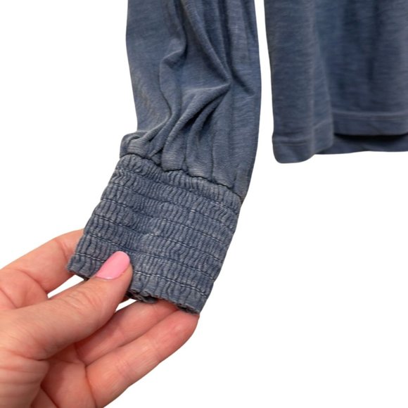 Sundry by Evereve Denim Blue Top - Picture 4 of 4